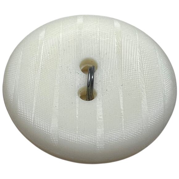 Vintage Cream White Textured Buttons 4pc Card Two Hole Three Quarter - Picture 2 of 5